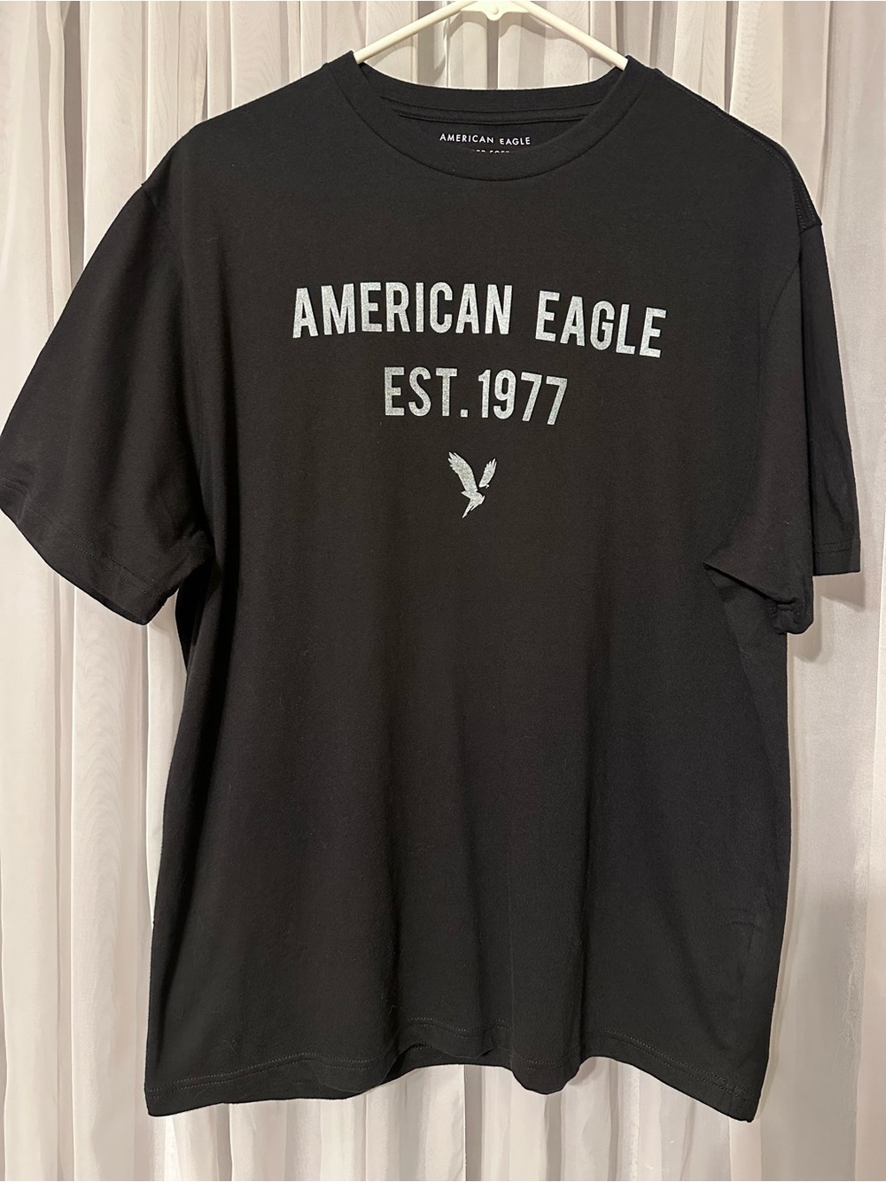 American Eagle Super Soft Standard Fit Black Graphic Tee Size L